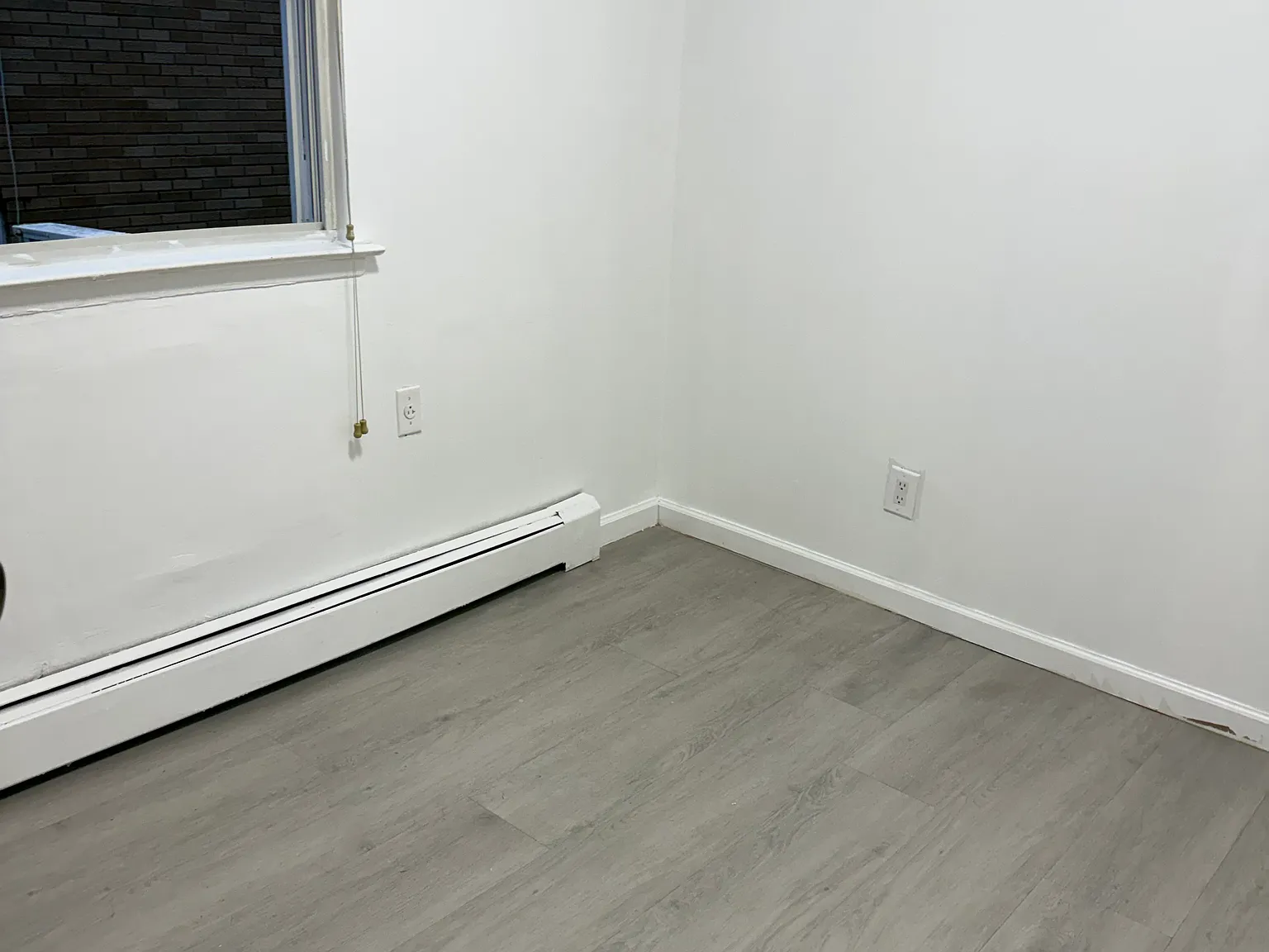 4 bed, 1.5 bath, 1200 sqft, $3,400 — Photo 2