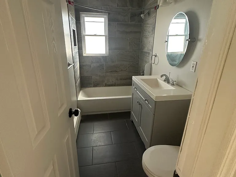 64 40th St #1L — Photo 13