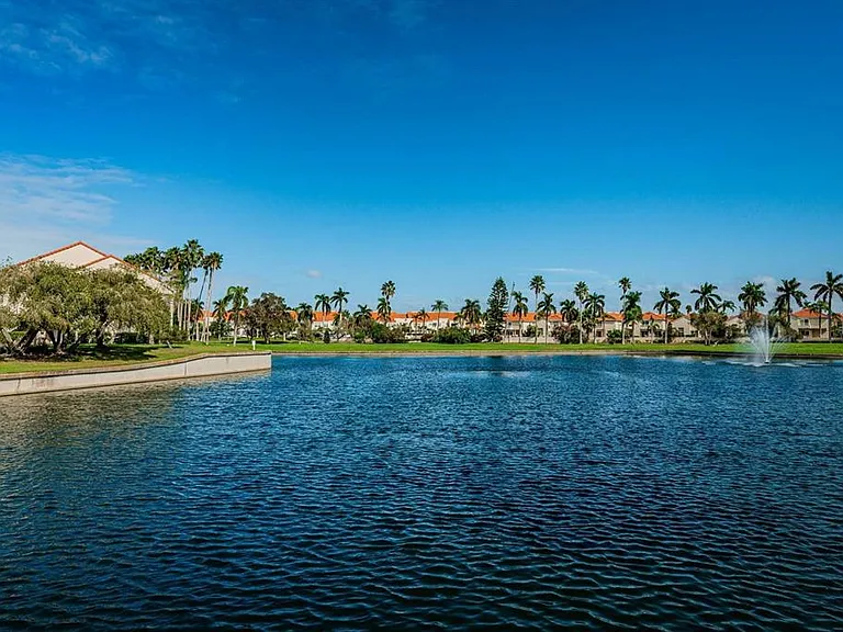 6100 Bahia Del Mar Cir #103 — Photo 17