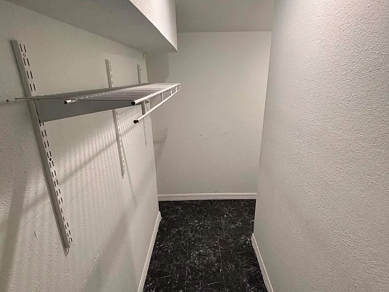 6004 Murray Hill Dr #4 — Photo 8