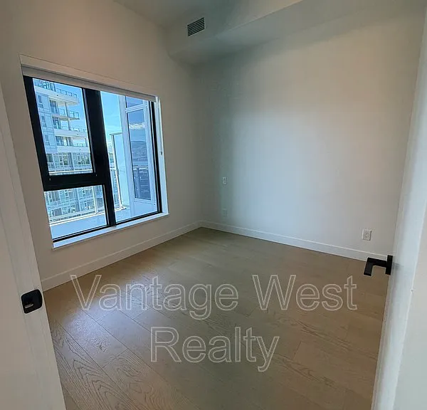 3700 Capozzi Rd #901 — Photo 9