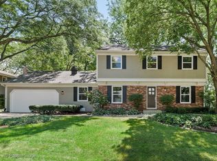 1231 Brookside Ln, Downers Grove, IL 60515