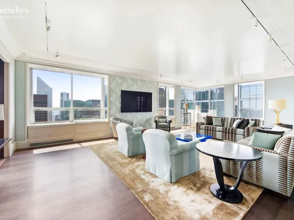 15 West 53rd Street image 2 of 11