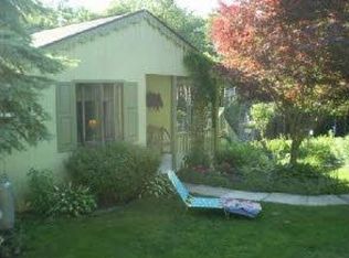 25 Arapahoe Trl, Marlboro, NY 12542