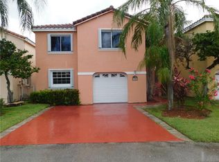 1085 SE 6th Ave, Dania, FL 33004