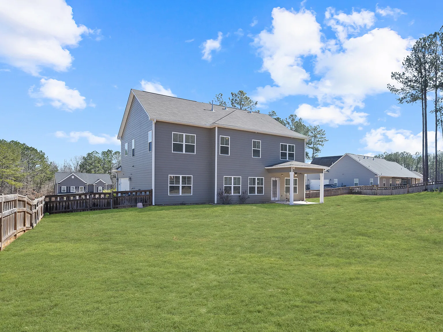 15 Hollyhock Lane - 1 — Photo 2