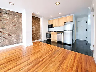 Rented by Brighton Management