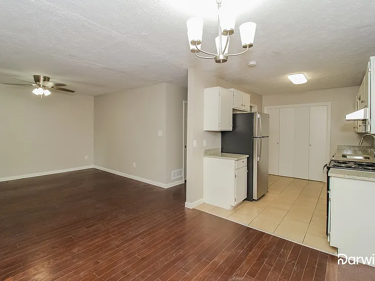 2069 Donnas Cove Dr SE — Photo 5