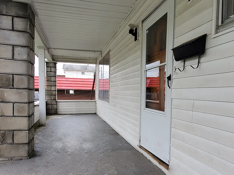 1905 Bluefield Ave — Photo 16