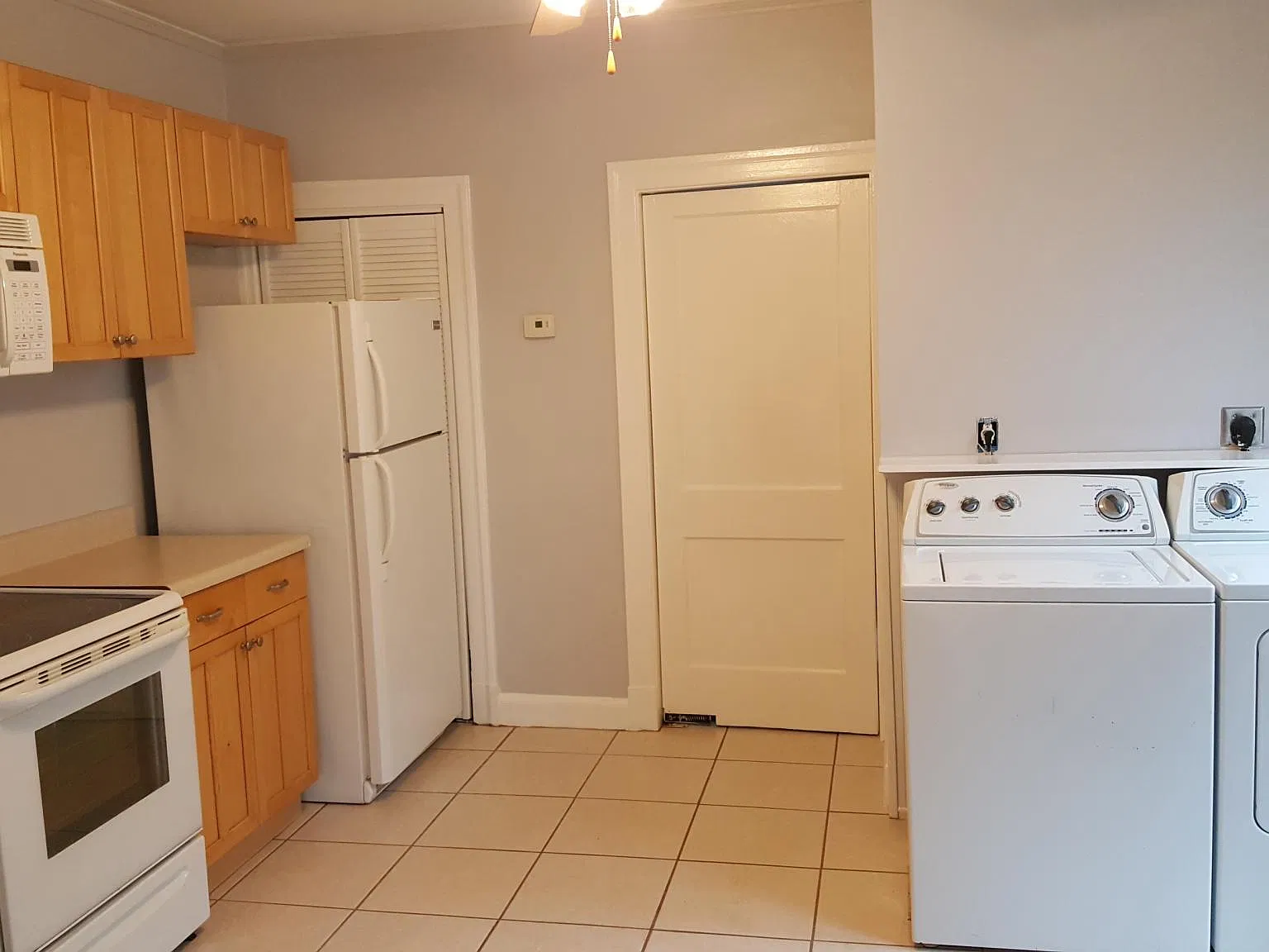 2 bed, 1300 sqft, $1,500 — Photo 4