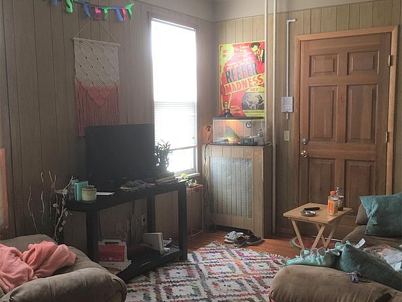 2nd image of 475 Hudson Ave APT 2B