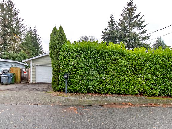 2nd image of 7414 21st St W