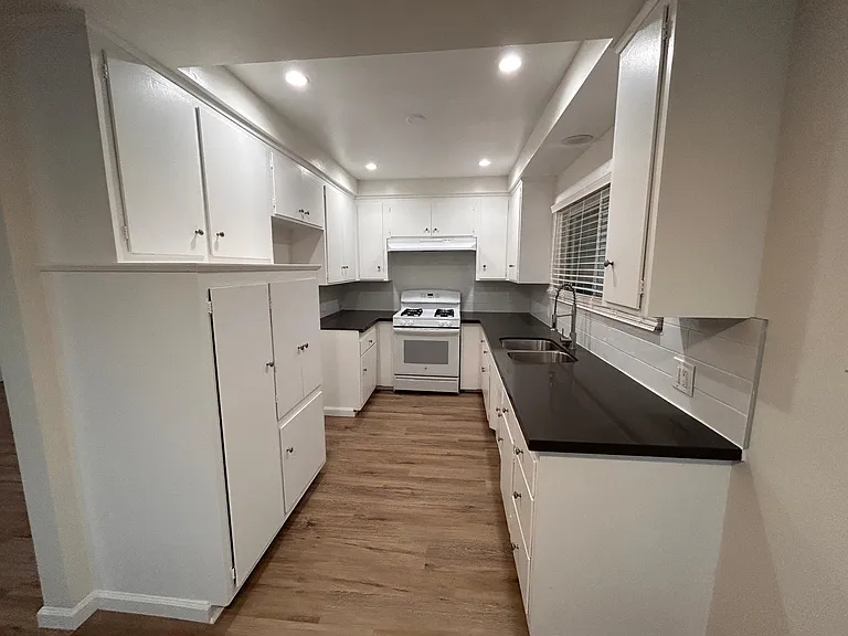 701 S Osage Ave #3 — Photo 6