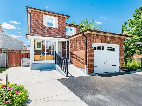 6 Stalbridge Ave, Brampton, ON L6Y 4H1