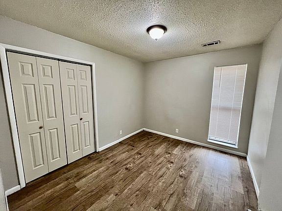 4th image of 3206 Missouri Pl #3222