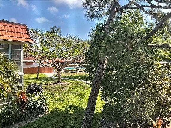 2nd image of 2600 SE Ocean Blvd Unit Un I 15