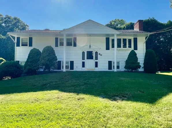 60 Carousel Dr, Millbury, MA 01527