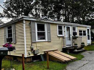 11 Old Andover Rd, North Reading, MA 01864