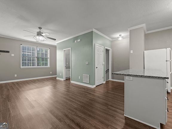 4th image of 27 Corinth Rd