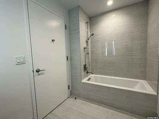 Sold by Chase Global Realty Corp | media 12