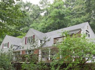 10 Lake Shore Dr, Montville, NJ 07045