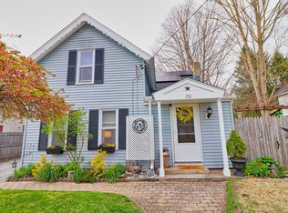 70 Cottage St, New Hartford, CT 06057