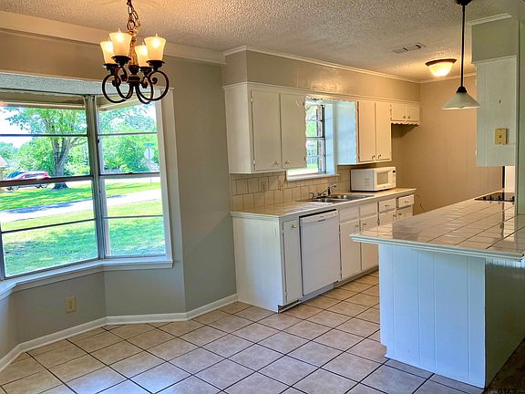 5th image of 108 Green Lane Trl