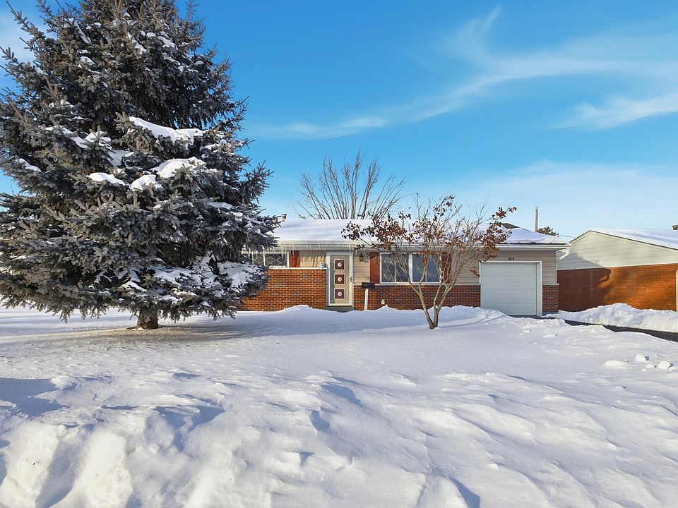 1st image of 670 Hillsdale Dr