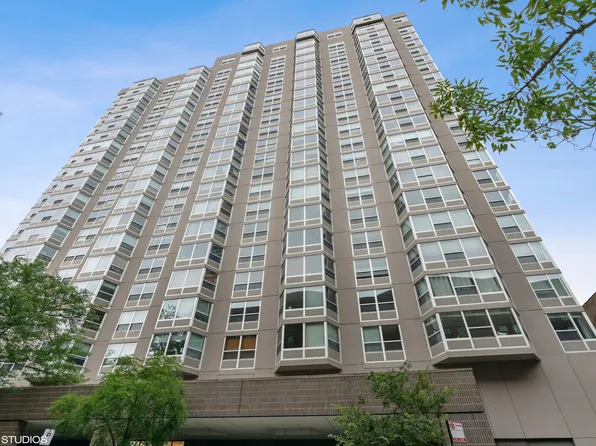 720 W Gordon Ter APT 21M, Chicago, IL 60613