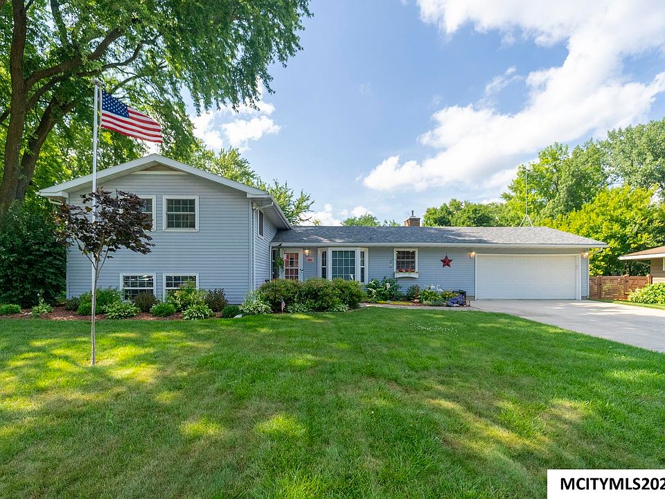1st image of 38 Country Cir