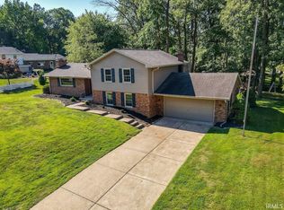 7577 Sherra Ln, Newburgh, IN 47630
