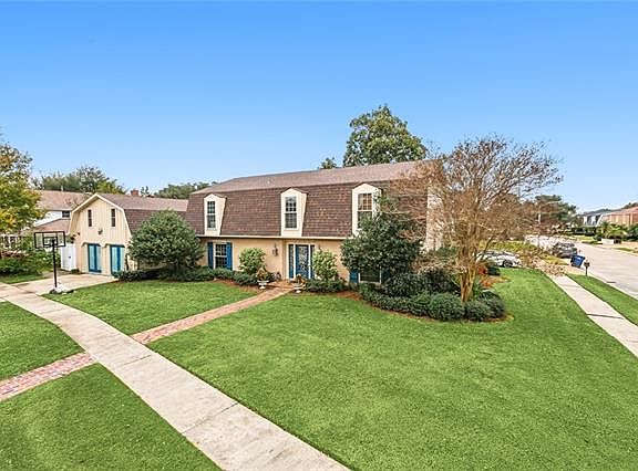 2nd image of 4525 Beau Lac Ln