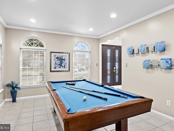 5th image of 2 Rothbury Dr