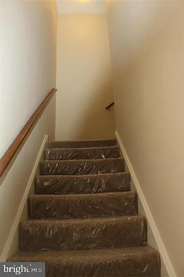 414 Cornwallis Ct — Photo 18