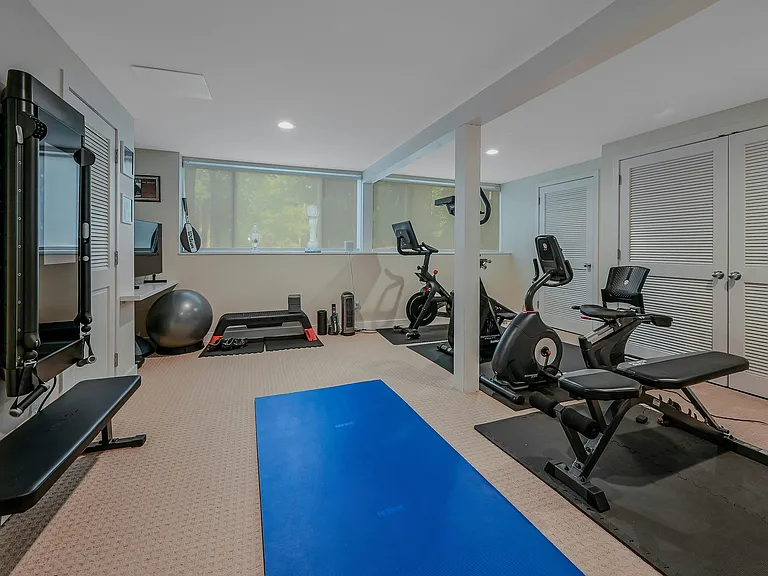 12 Rose Hill Rd — Photo 11