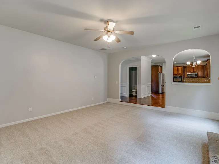 609 Angel Oak Ln — Photo 19