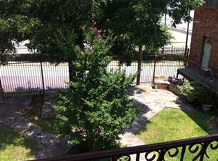 926 N Marsalis Ave APT J, Dallas, TX 75203