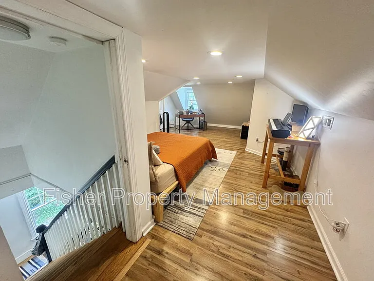 2205 Fenton St — Photo 21