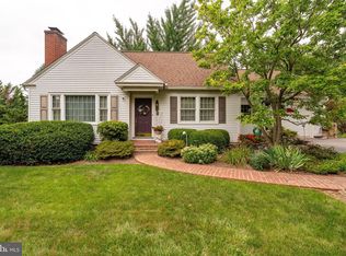 1956 Park Plz, Lancaster, PA 17601