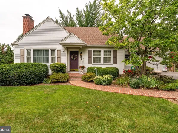 1956 Park Plz, Lancaster, PA 17601