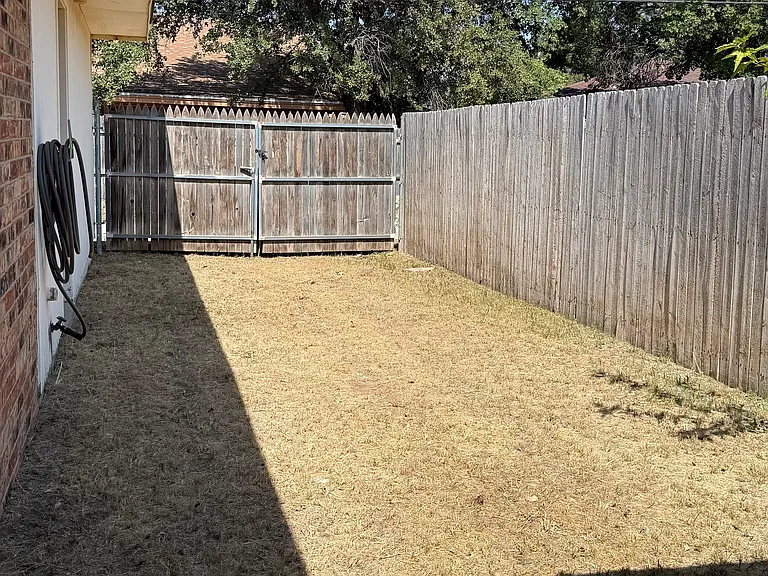 2602 Wydewood Dr — Photo 36