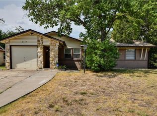 2977 Hollandale Ln, Farmers Branch, TX 75234