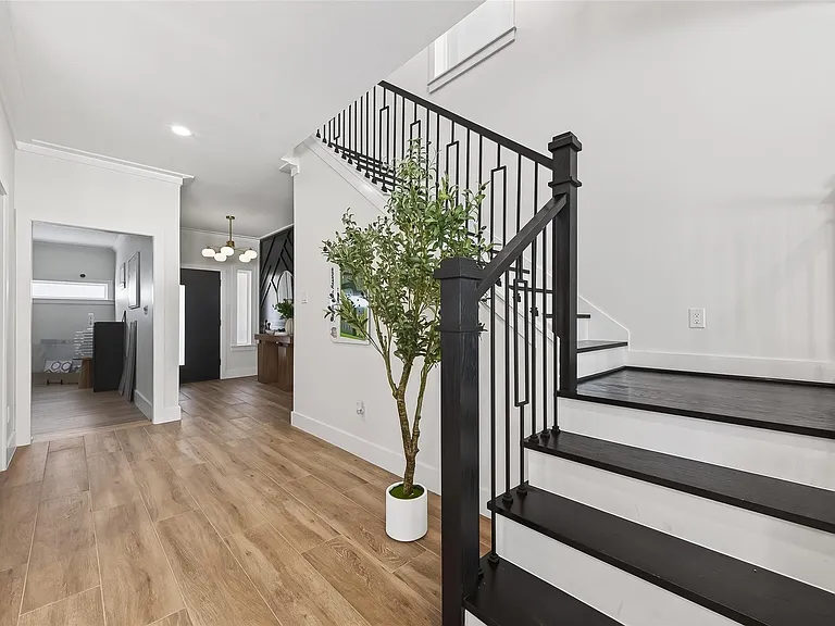 12307 New Jordan Ln — Photo 7