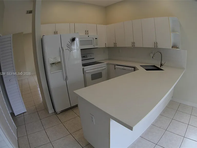 21511 SW 87th Ct #21511 — Photo 17