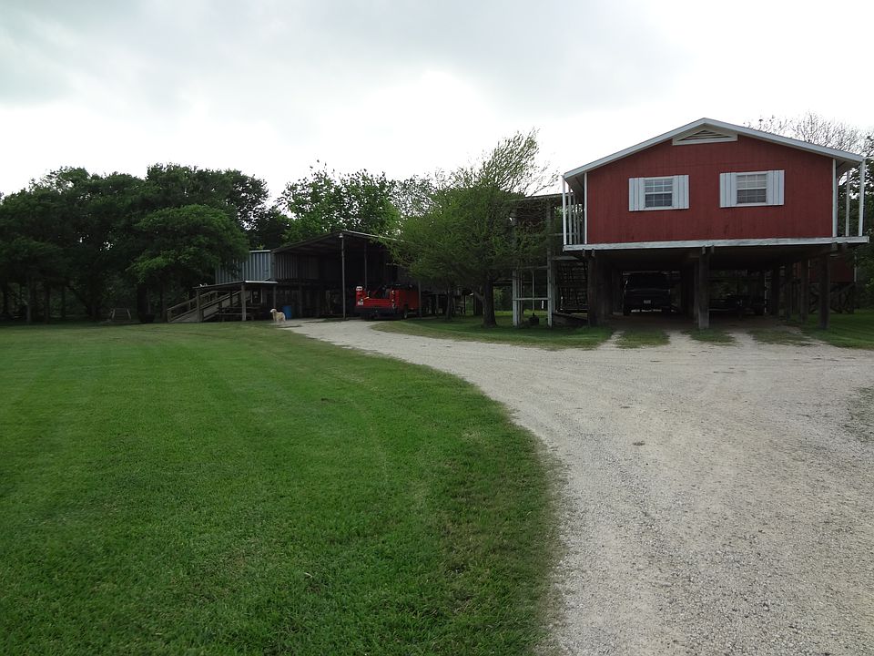 1st image of 139 Guadalupe River Dr