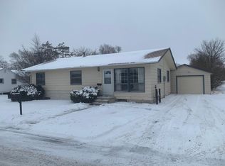 416 Sunshine St S, Spring Valley, MN 55975