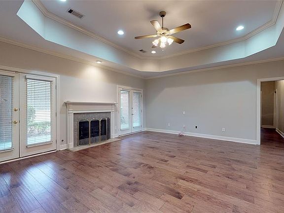 5th image of 4619 Triple Crown Dr