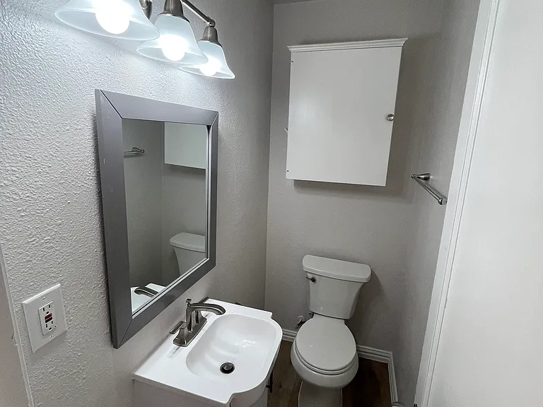 10638 Newcombe Dr — Photo 12