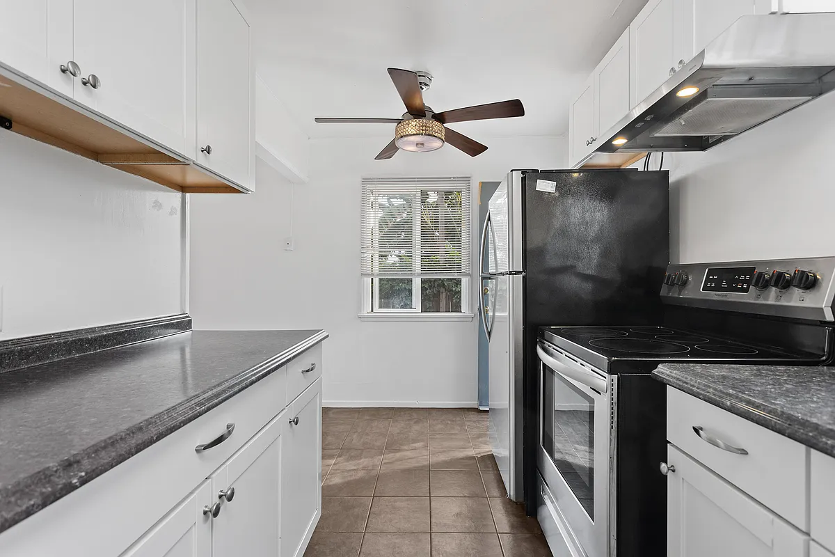 2 bed, 710 sqft, $2,750 — Photo 4