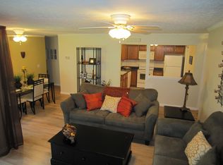1328 Cedarwood Dr APT A1, Westlake, OH